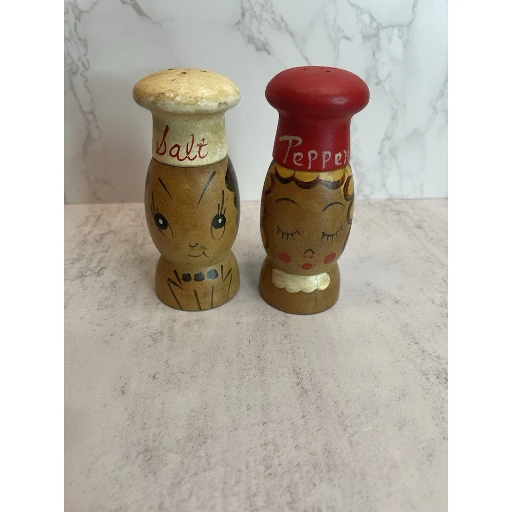 VTG MCM Salt & Pepper CHEFS SALT & PEPPER Wood Shakers JAPAN M.G. 4